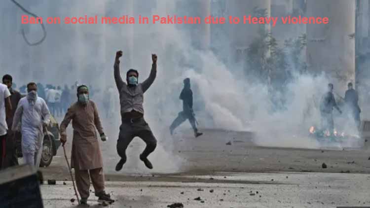 पाकिस्तान में  सोशल मीडिया पर ब्लैक आउट 