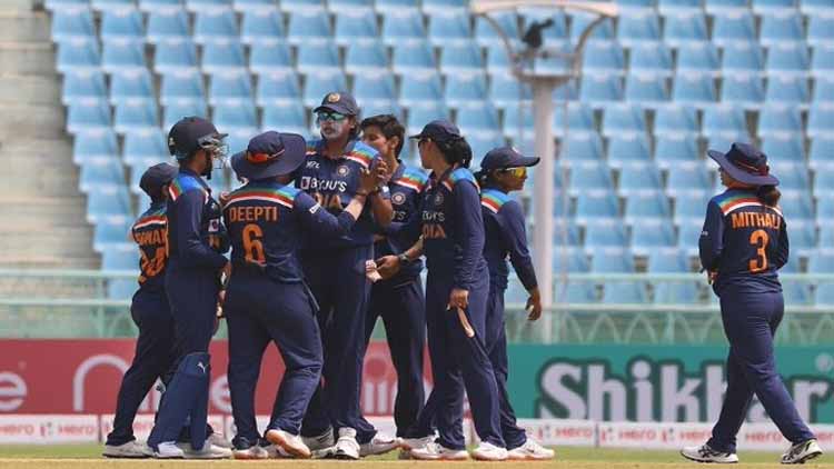 भारतीय महिला क्रिकेट टीम सितंबर में आस्ट्रेलिया में खेलेगी वनडे और टी-20