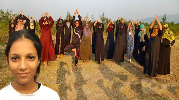 बुर्कानशीं महिलाएं करने लगीं योगा