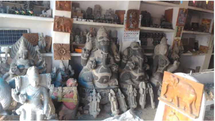 https://www.hindi.awazthevoice.in/upload/news/162772107303_Mahabalipuram,_stone_art_is_in_crisis_2.jpg