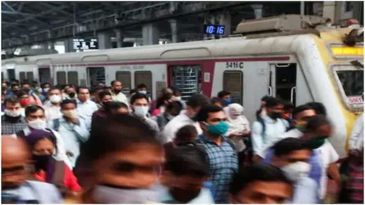 मुंबईः तीन रेलवे स्टेशन और अमिताभ बच्चन के बंगले को उड़ाने की धमकी, पुलिस सतर्क