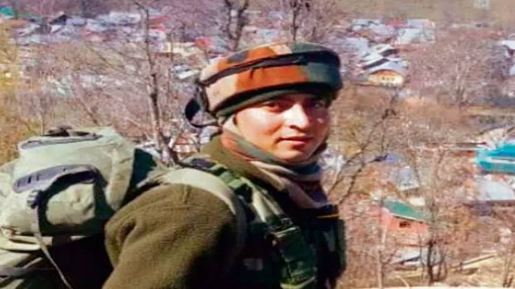 कश्मीरः अपहृत सैनिक का शव 414 दिन बाद बरामद
