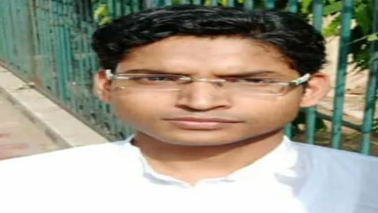 दुकानदार के बेटे फैसल बनेंगे आईएएस