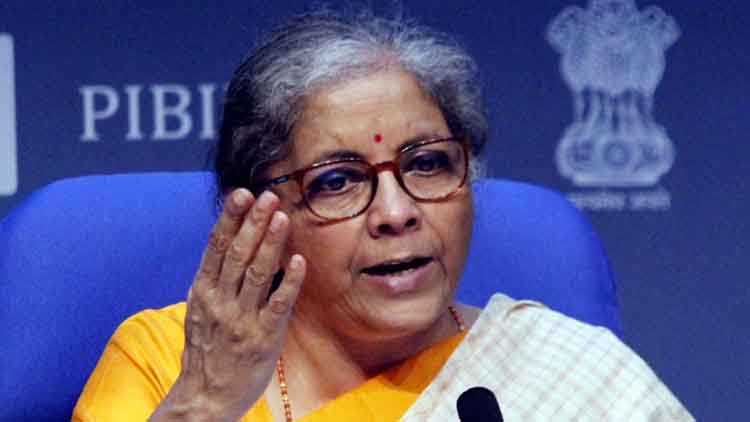 भारत को एसबीआई जैसे 4-5 बड़े बैंकों की जरूरतः वित्त मंत्री