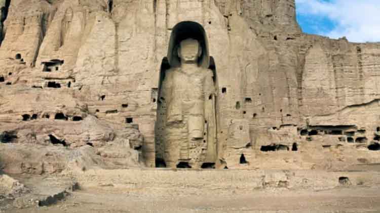 बामियान की क्षतिग्रस्त बुद्ध प्रतिमा