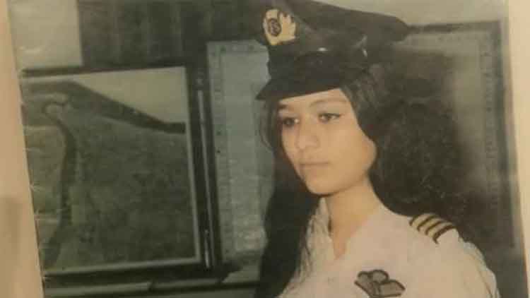 https://www.hindi.awazthevoice.in/upload/news/163377609411_UAE,_Meet_the_first_Arab_female_pilot_at_a_young_age_2.jpg