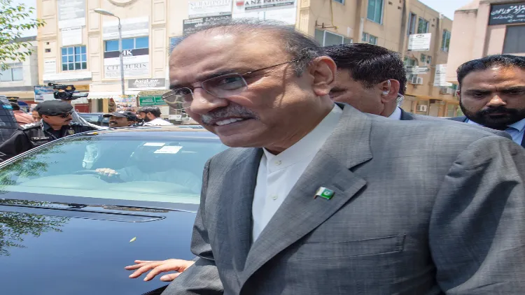 पाकिस्तानः  पूर्व राष्ट्रपति जरदारी के खिलाफ तय होगा आरोप 