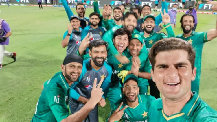  पाकिस्तान ने न्यूजीलैंड को 5 विकेट से हराया