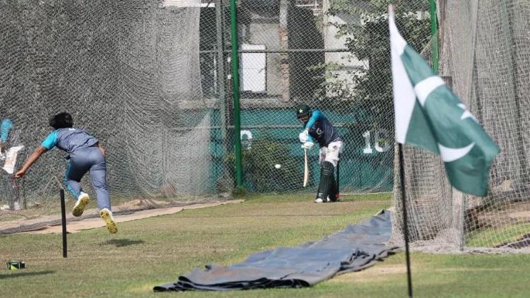 पाकिस्तानी टीम ‘ हरकत ’ से बांग्लादेश में हंगामा