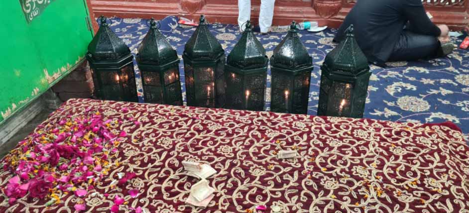 https://www.hindi.awazthevoice.in/upload/news/163760433802_718th_Urs_of_Hazrat_Nizamuddin_Auliya_started_with_gaiety_7.jpg