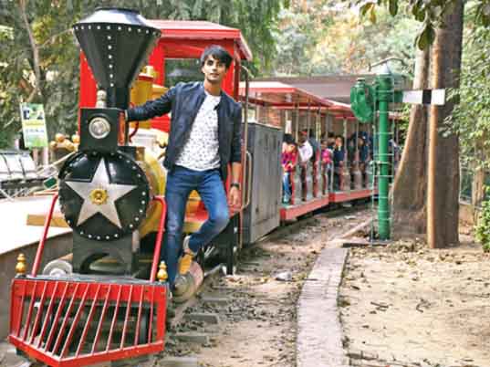 https://www.hindi.awazthevoice.in/upload/news/163769127101_I_Lucknow_Zoo_I_saw_the_city_of_Nawabi_becoming_a_metro_city_from_the_tonga_3.jpg