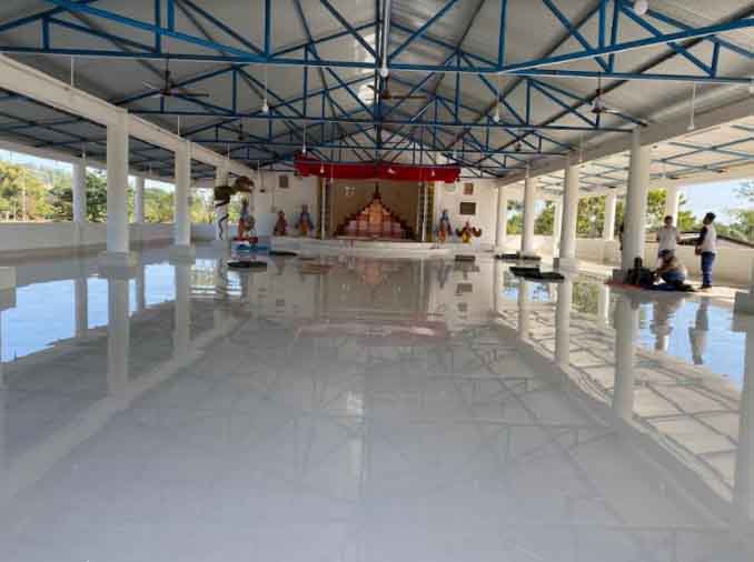 https://www.hindi.awazthevoice.in/upload/news/164017758504_Assam_Police_Commandant_Mosleh_Uddin_Ahmed_built_Namghar_for_Neo-Vaishnavites_4.jpg