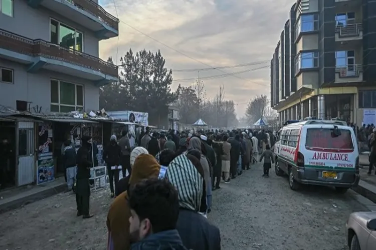 काबुलः पासपोर्ट कार्यालय के पास विस्फोट, हमलावर मारा गया