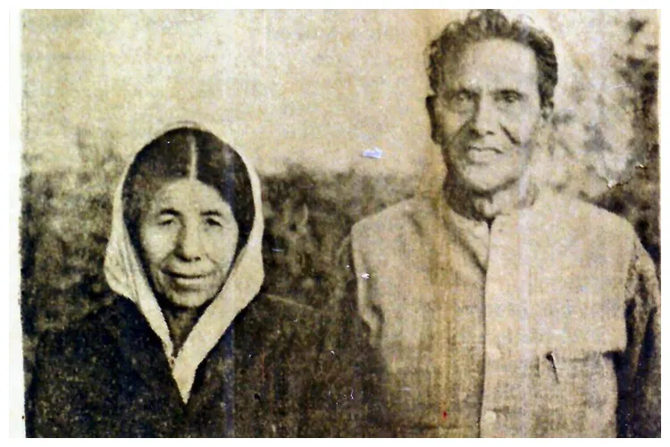 चंद्र सिंह गढ़वाली अपनी पत्नी के साथ