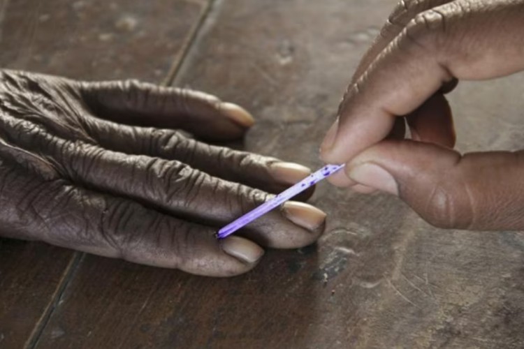 पंजाब विधानसभा चुनाव की तारीख बदली, अब 20 फरवरी को मतदान