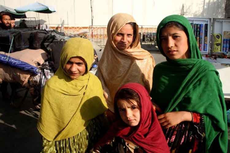  अफगान महिलाएं 