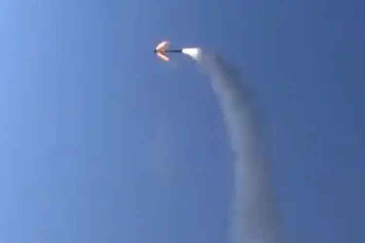 भारत ने ब्रह्मोस सुपरसोनिक मिसाइल के उन्नत वेरिएंट का किया सफल परीक्षण