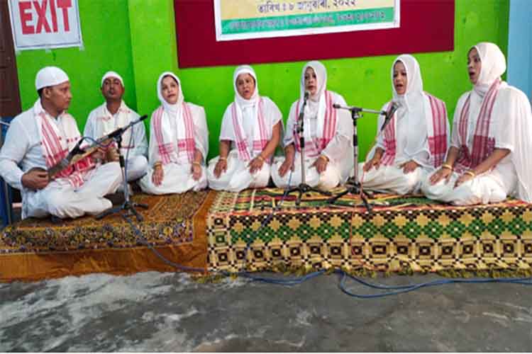 https://www.hindi.awazthevoice.in/upload/news/164449275810_Assam_Outstanding_performance_of_Hindu_women's_groups_in_Muslim_devotional_song_'Jikir'_1.jpg