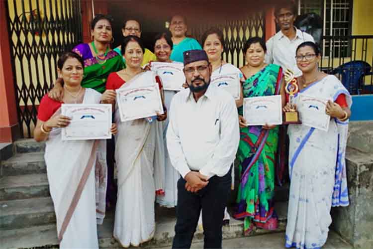 जिकिर विजेता हिंदू महिला मंडल की सदस्य