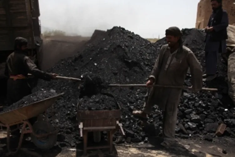 यूक्रेन संकट : कोयले की कीमतों में उछाल से बढ़ेंगी बिजली दरें