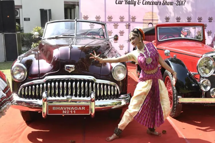 दिल्ली में राजस्थान उत्सव शुरू, विंटेज कार रैली आकर्षण का केंद्र