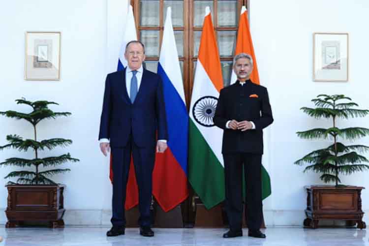 मास्को और कीव के बीच मध्यस्थ की भूमिका निभा सकता है भारतः रूसी विदेश मंत्री लावरोव