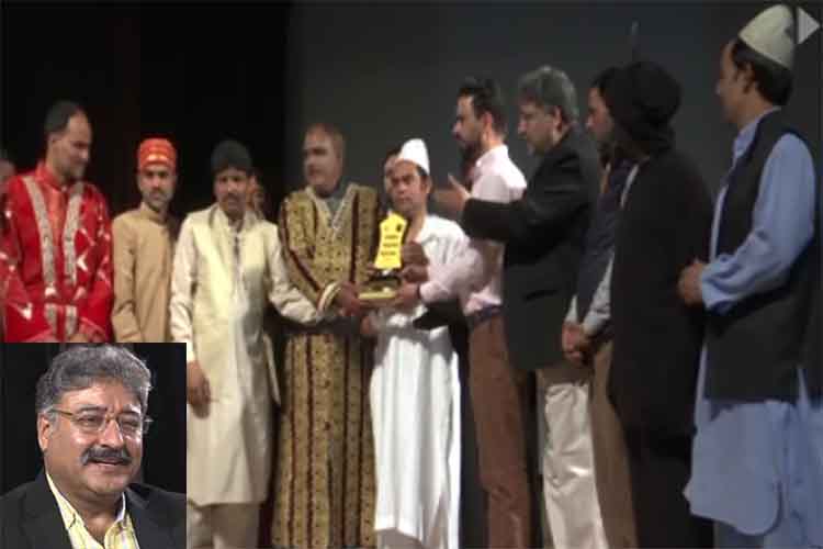 मुश्ताक अली अहमद खानः कश्मीर में थिएटर को जिंदा रखने की जद्दोजहद का नाम