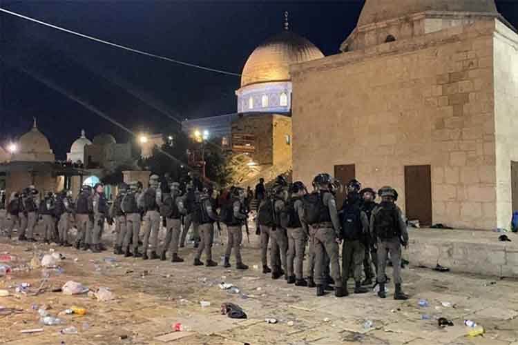 अल-अक्सा मस्जिद पर इजरायल का हमला