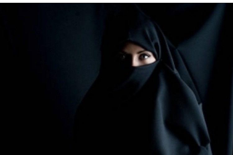 तमिलनाडु: महिला को स्कूल में हिजाब हटाने को कहा, जांच शुरू