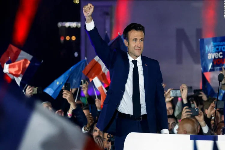 फ्रांस के राष्ट्रपति चुनाव में इमैनुएल मैक्रों ने जीत हासिल की