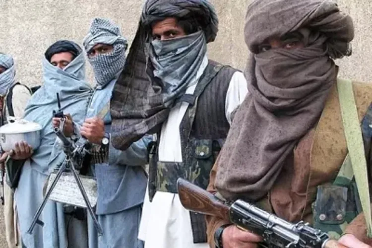 अफगानिस्तान में इस्लामिक स्टेट के 63 आतंकवादियों ने किया आत्मसमर्पण