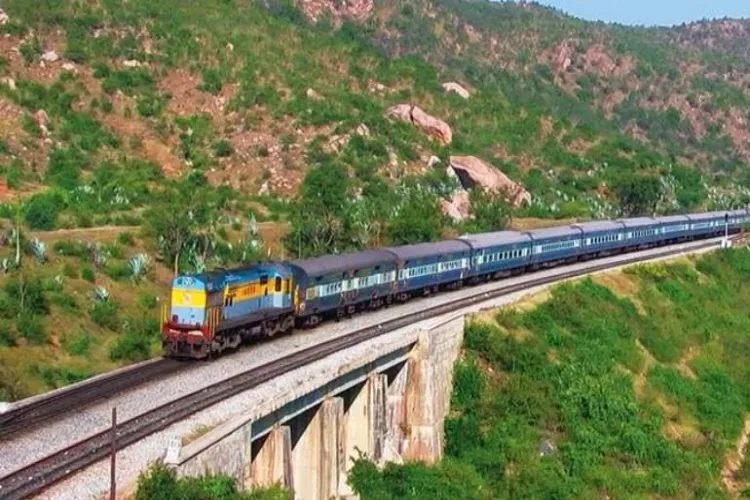 भारत- बांग्लादेश के बीच रेल सेवा 29 मई से होगी शुरू