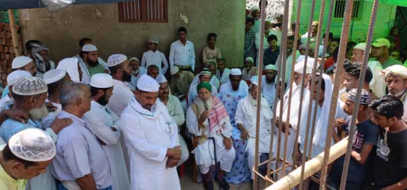 https://www.hindi.awazthevoice.in/upload/news/165373598613_BJP_leader_laid_the_foundation_of_the_mosque_in_the_presence_of_Muslim_religious_leaders_4.jpg