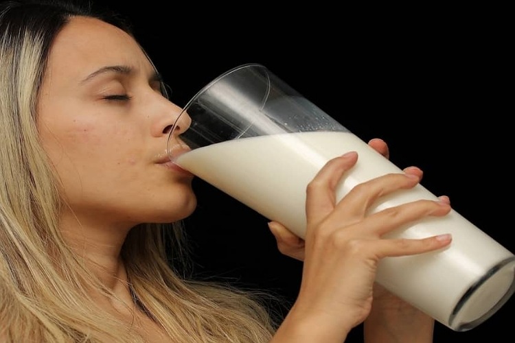फिटनेस के लिए ज्यादा से ज्यादा दूध पिएं