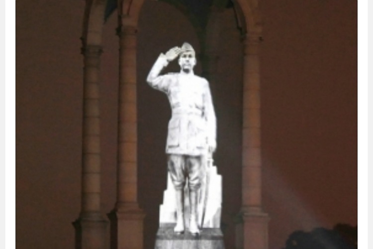 इंडिया गेट पर लगेगी नेताजी की प्रतिमा, मोदी ने घोषणा की थी
