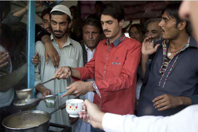 पाकिस्तानः मंत्री ने अब लोगों के चाय पीने पर लगाई पाबंदी