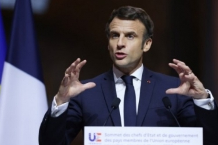फ्रांस : दूसरे दौर के चुनावों के बाद मैक्रों को नहीं मिला पूर्ण बहुमत 