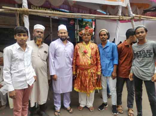 https://www.hindi.awazthevoice.in/upload/news/165606412801_Pune_Lord_Vitthal_Palki_started,_Rizwani_Masjid_is_doing_service_11.jpg