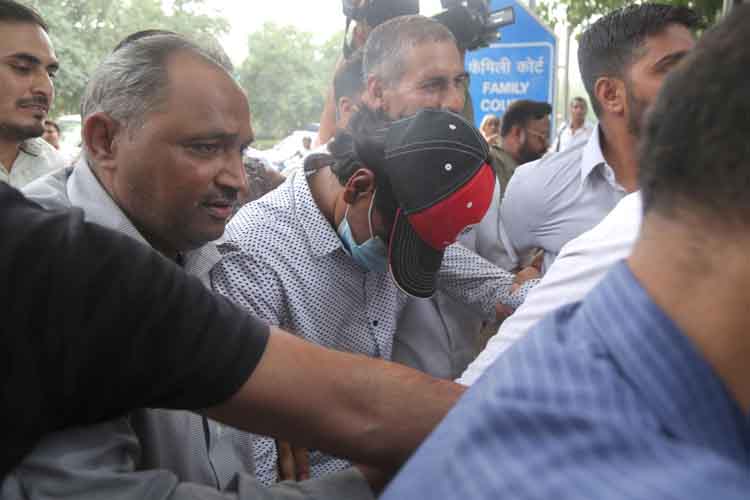 मोहम्मद जुबैर दिल्ली पुलिस की चार दिन की हिरासत में
