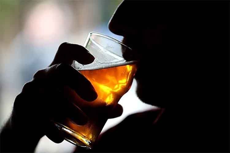  बंगाल : हावड़ा में जहरीली शराब पीने से 9 की मौत, 20 की हालत गंभीर
