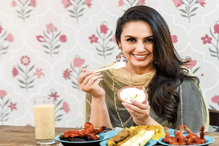 हुमा कुरैशी ने परिवार के लिए गुजराती व्यंजन बनाकर मनाया जन्मदिन