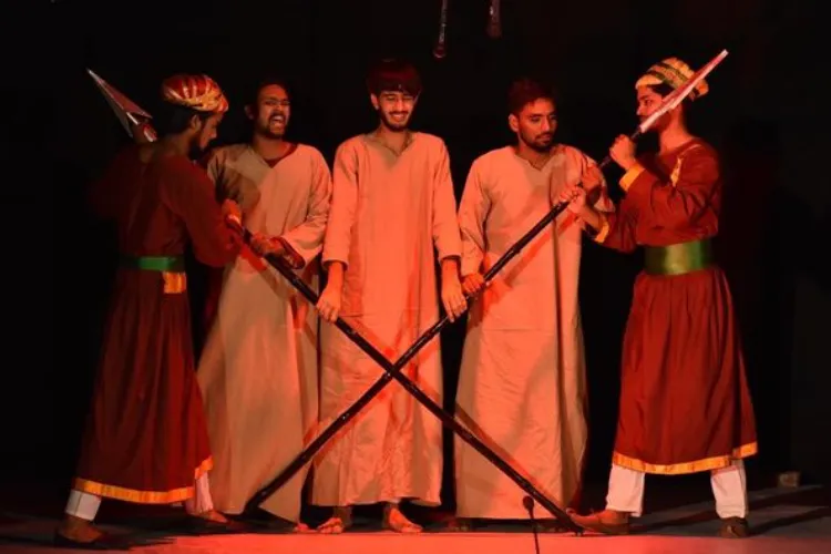 उर्दू विश्वविद्यालयः दारा शिकोह के जीवन और बलिदान पर नाटक का मंचन
