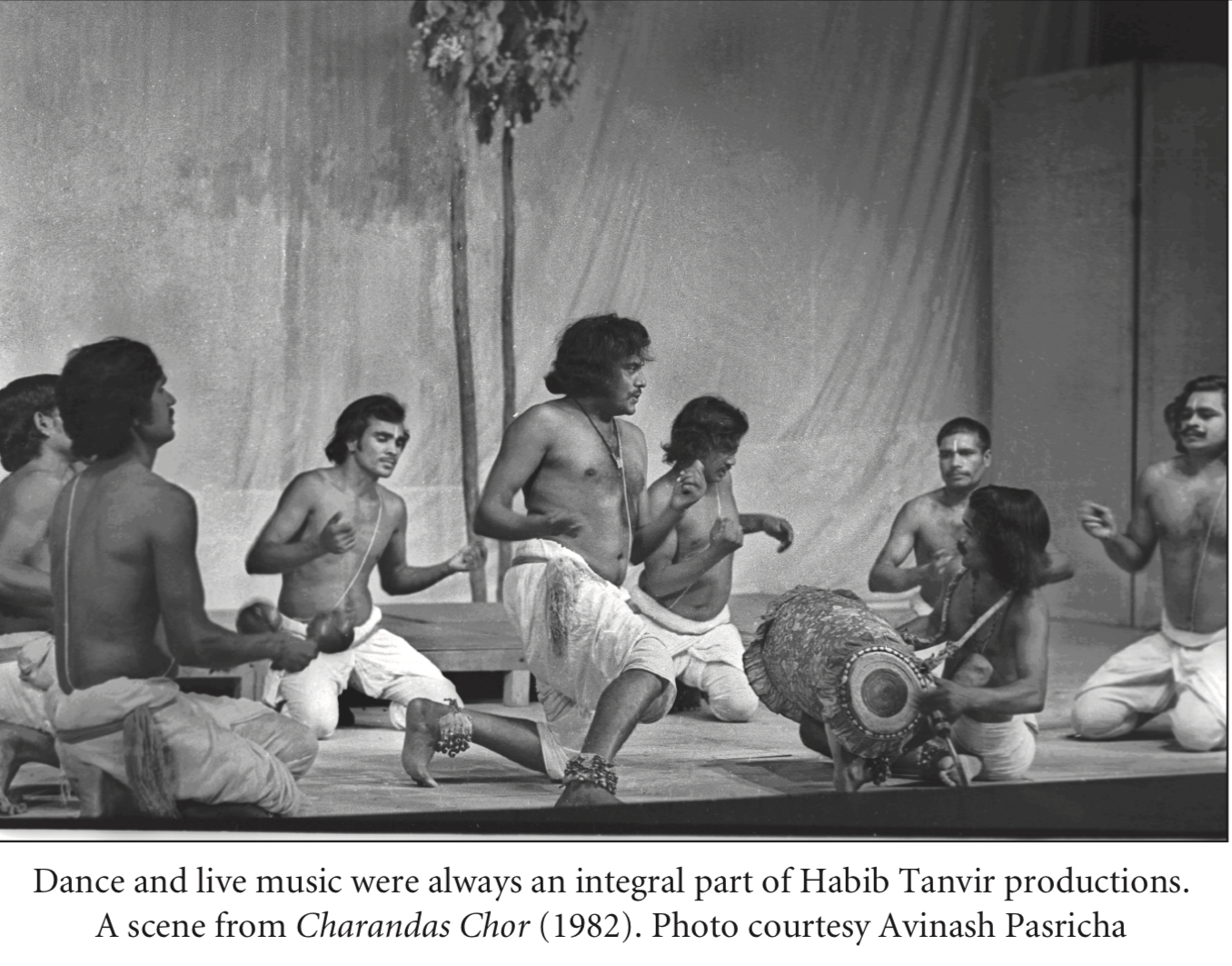 https://www.hindi.awazthevoice.in/upload/news/165917546103_Pic_Courtesy-_Anjum_Katyal's_Habib_Tanvir-towards_an_inclusive_theatre.jpeg