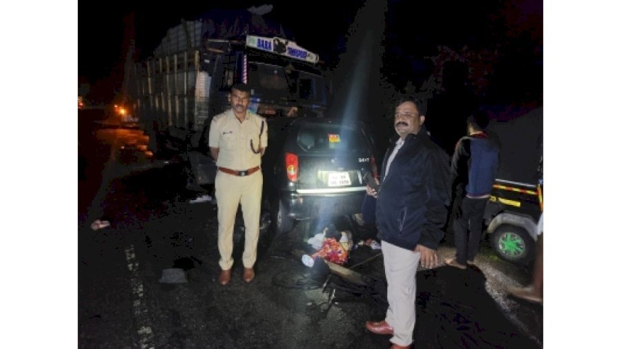 कर्नाटक सड़क हादसे में एक ही परिवार के 6 सदस्यों की मौत