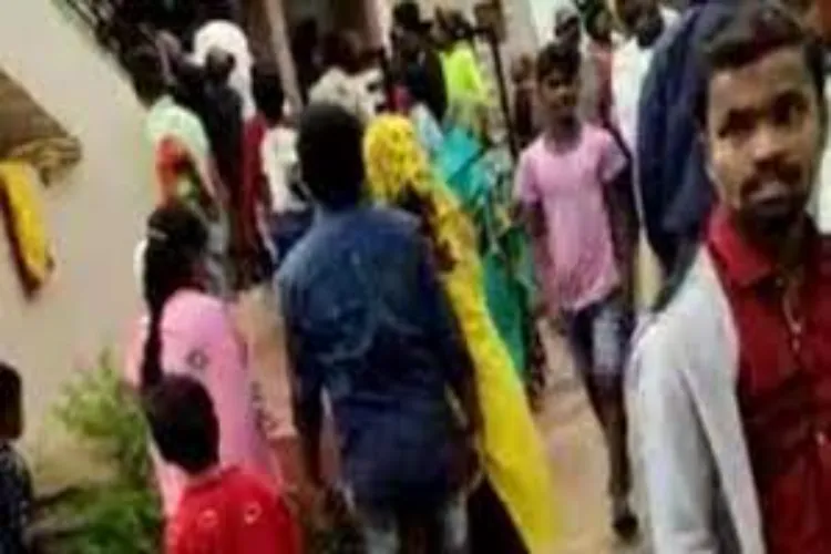कर्नाटक : मुहर्रम के जुलूस के दौरान दो युवकों को मारा चाकू, तनाव का माहौल