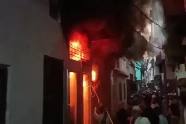 यूपी: मुरादाबाद में वेडिंग वेन्यू पर लगी आग, पांच की मौत