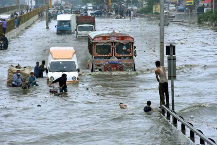 पाकिस्तान में बाढ़: खैबर पख्तूनख्वा, बलूचिस्तान और सिंध में मौत और विनाश का कहर 