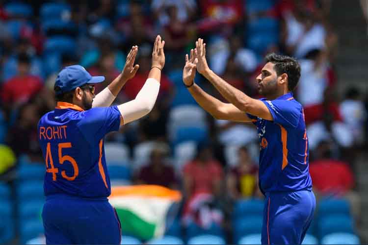 एशिया कप : भारत ने जीता टॉस, पाकिस्तान को पहले बल्लेबाजी का न्योता  