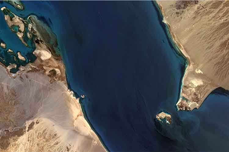 ईरान ने लाल सागर में दो अमेरिकी ‘निगरानी जहाजों’ को जब्त किया