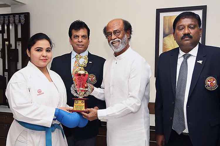 https://www.hindi.awazthevoice.in/upload/news/166230315906_Syeda_Falak_This_Hijabi_Karate_Champion_Will_Represent_India_In_Commonwealth_2.jpg